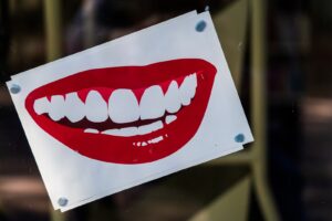 Choosing The Best Teeth Whitening Treatment