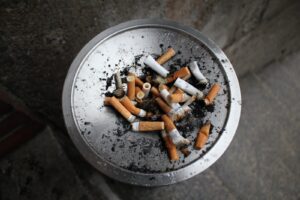 You Might Be Less Inclined To Smoke If You Avoid Emptying Your Ashtrays