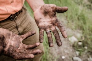 Don't Push Yourself Too Hard At Work If You Have Backaches