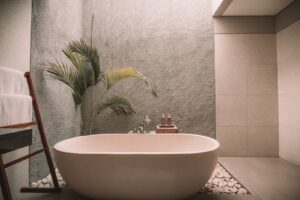 Consider Soaking In A Warm Tub When Suffering From Hemorrhoids