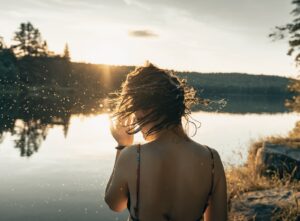 Brushing Your Hair When It Is Wet Is Not Advised If You Have Hair Loss water during daytime