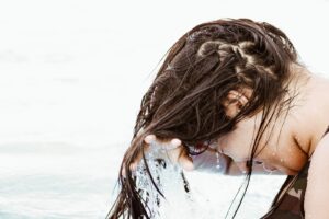 Wash Your Hair With The Appropriate Shampoo To Manage Hair Loss