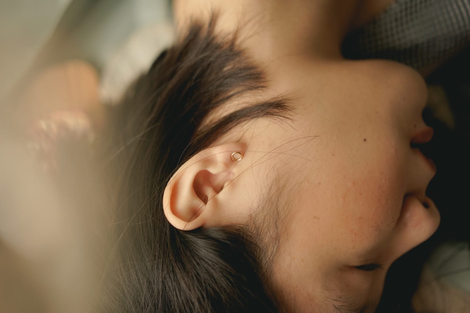 Earache Causes and Symptoms - Prevention and Pain Relief for Earaches