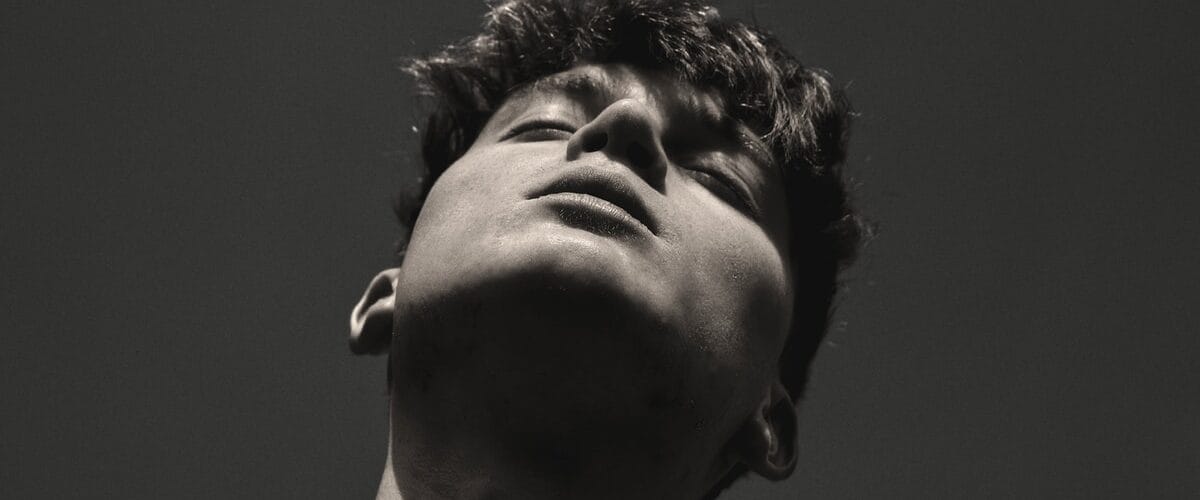 Some Causes Of A Sore Throat That You Can Control