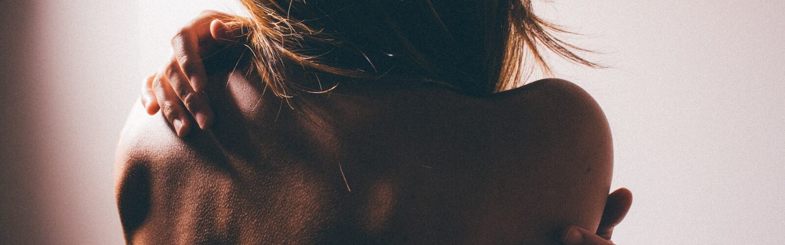 Shingles Symptoms - Causes and Risk Factors - Complications and Treatments