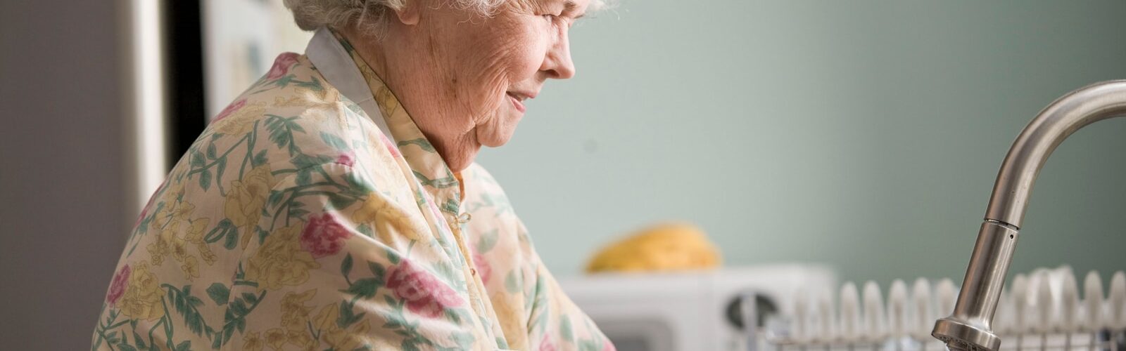 Poliomyelitis Symptoms - Causes and Risk Factors - Complications and Treatments